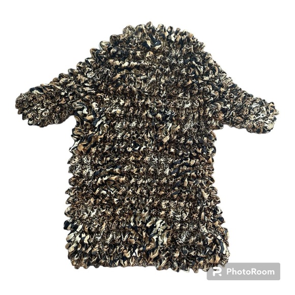 Vintage Y2K 2000’s F.C Cheetah print top. - Picture 2 of 2